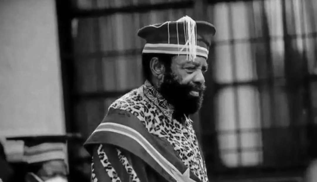 Professeur Malembe Tamandiak